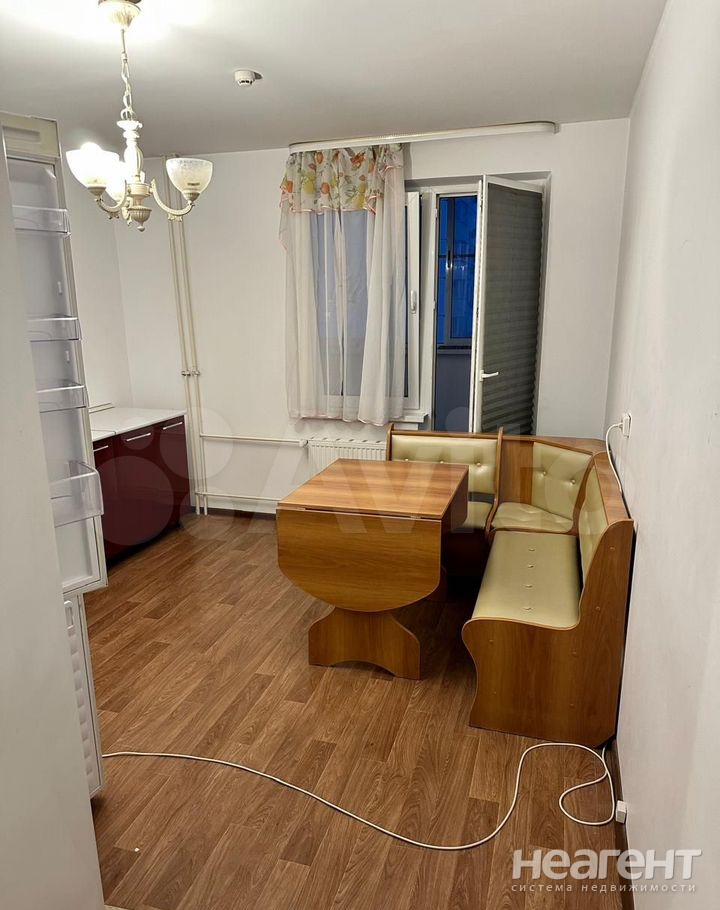 Сдается 1-комнатная квартира, 45 м²