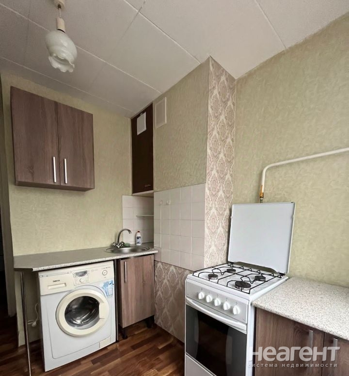 Сдается 1-комнатная квартира, 32,3 м²