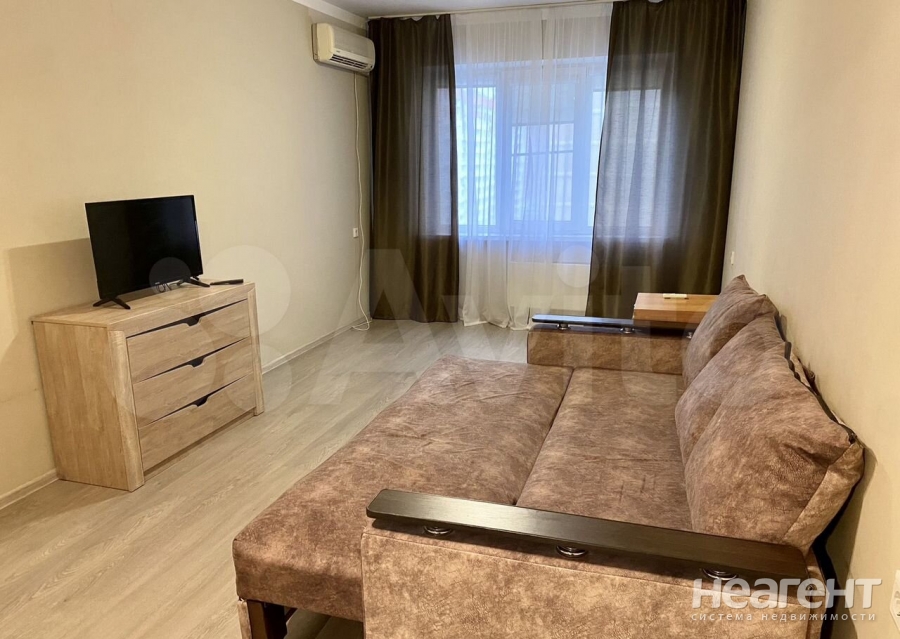 Сдается 1-комнатная квартира, 41 м²