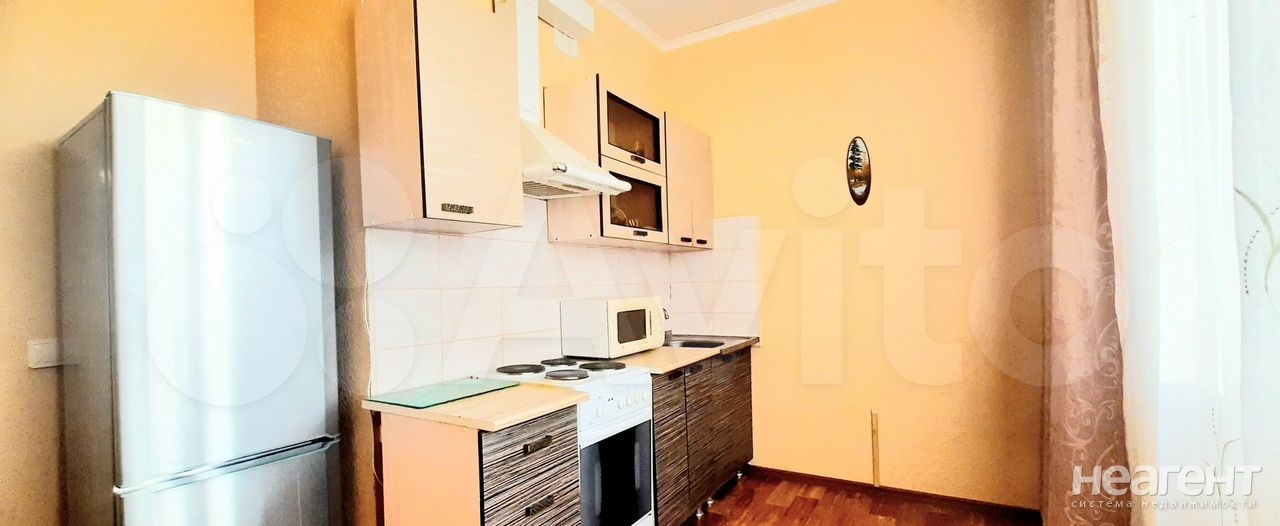 Продается 1-комнатная квартира, 39 м²