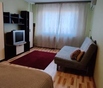 Продается 1-комнатная квартира, 40 м²