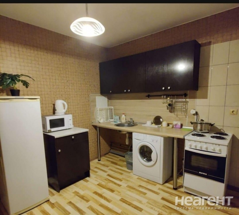 Продается 1-комнатная квартира, 40 м²