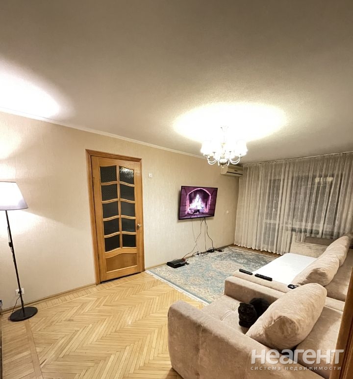 Продается 3-х комнатная квартира, 56 м²