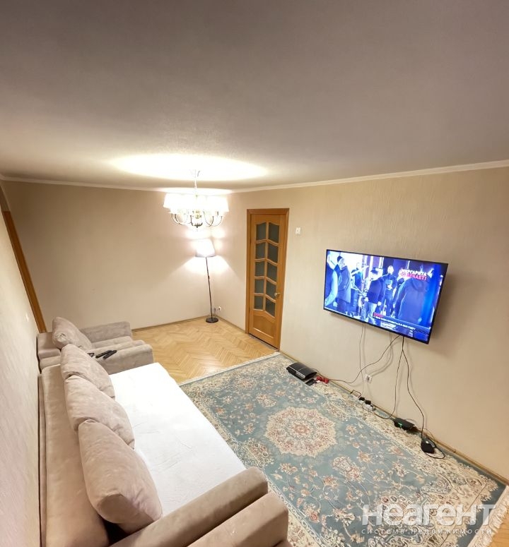 Продается 3-х комнатная квартира, 56 м²