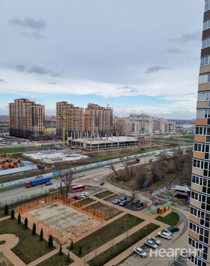 Продается 1-комнатная квартира, 40 м²