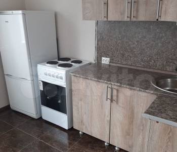 Продается 1-комнатная квартира, 36 м²