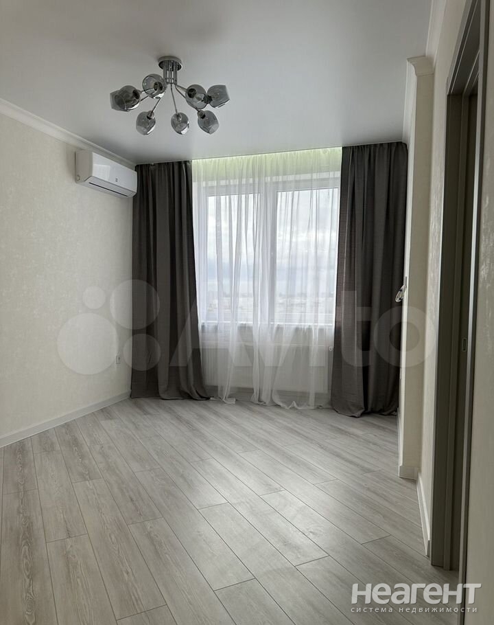 Продается 1-комнатная квартира, 40 м²