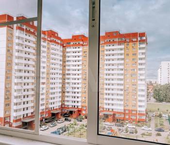 Продается 1-комнатная квартира, 42 м²