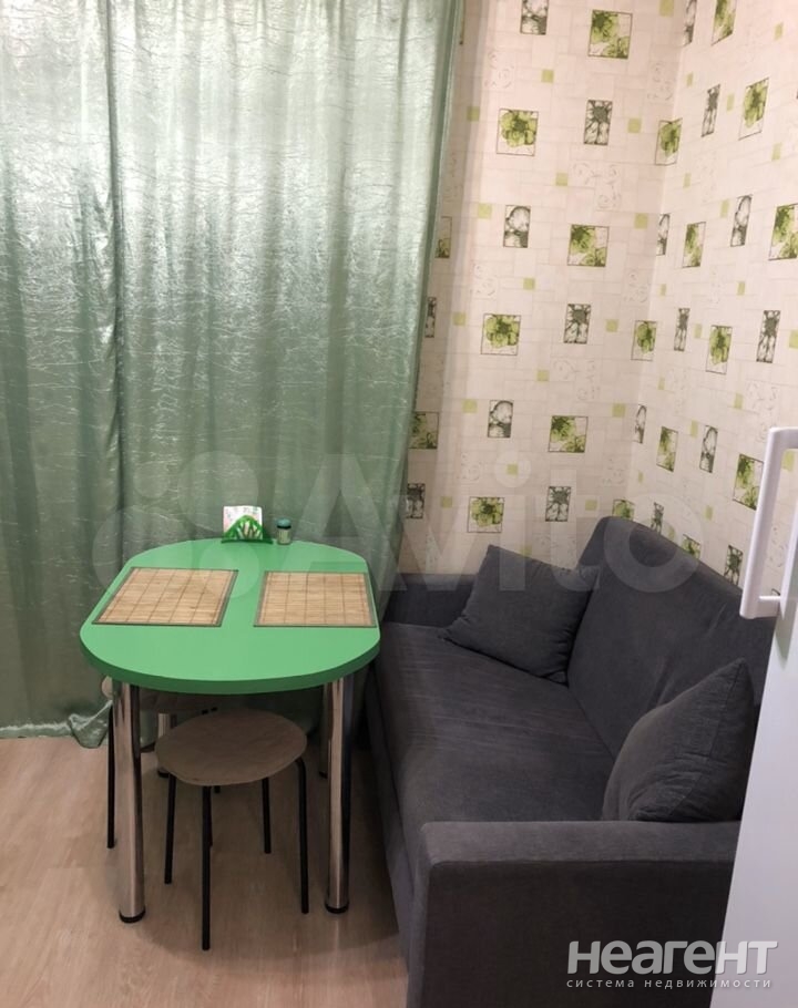 Продается 1-комнатная квартира, 35 м²