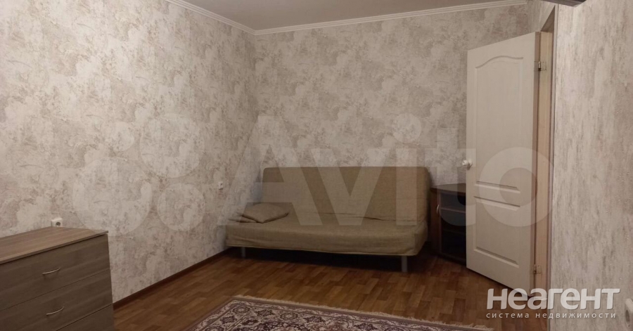 Сдается 1-комнатная квартира, 35 м²