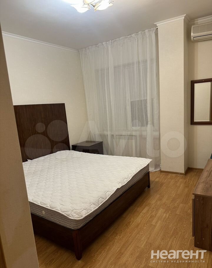 Сдается 2-х комнатная квартира, 68 м²