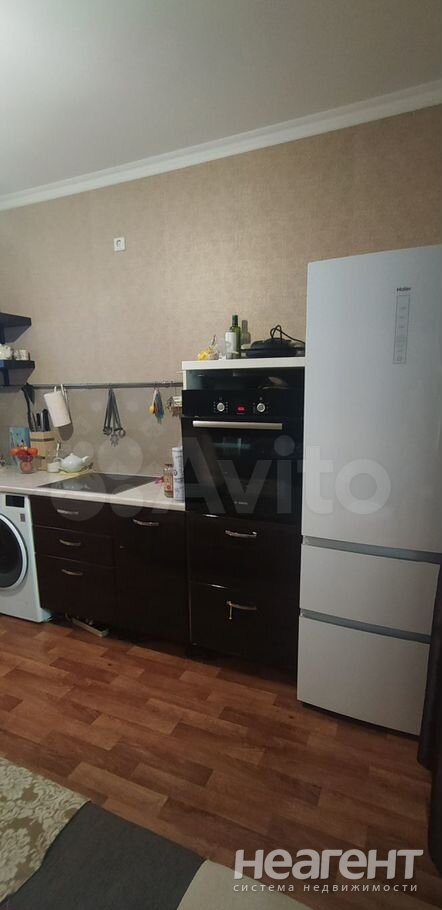 Продается 1-комнатная квартира, 39 м²