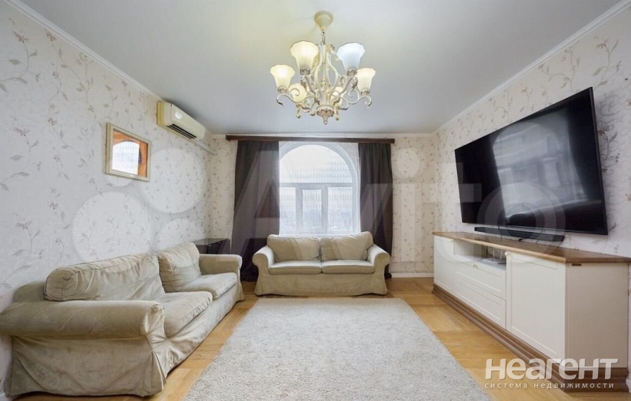 Продается Многокомнатная квартира, 283,3 м²