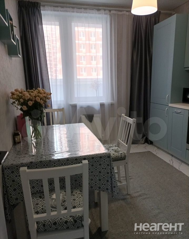 Сдается 1-комнатная квартира, 32,6 м²