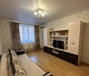 Сдается 2-х комнатная квартира, 63 м²