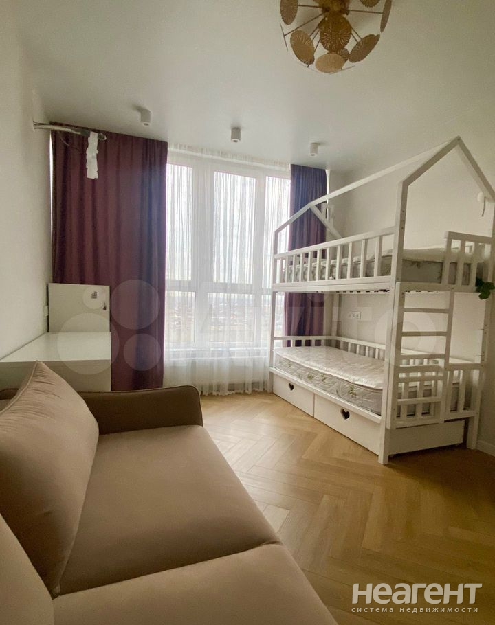 Продается 3-х комнатная квартира, 87 м²