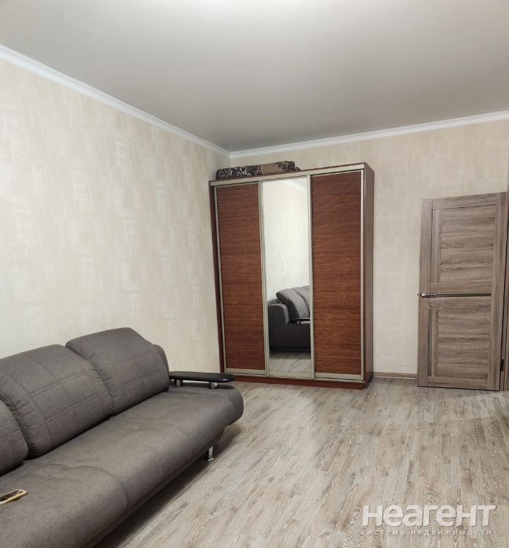 Сдается 1-комнатная квартира, 48 м²