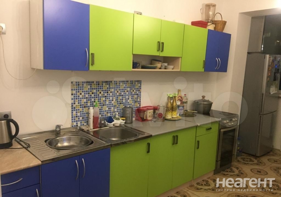 Продается Многокомнатная квартира, 96 м²