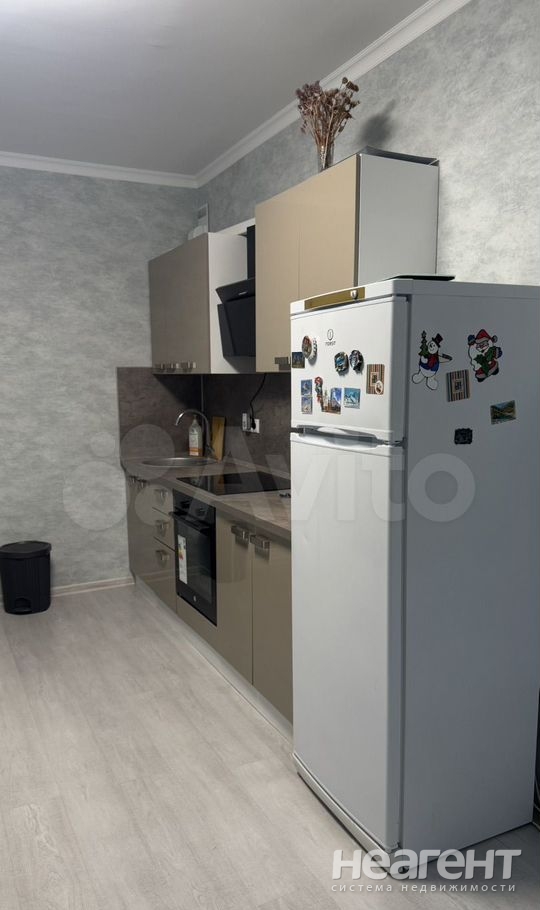 Продается 1-комнатная квартира, 38 м²