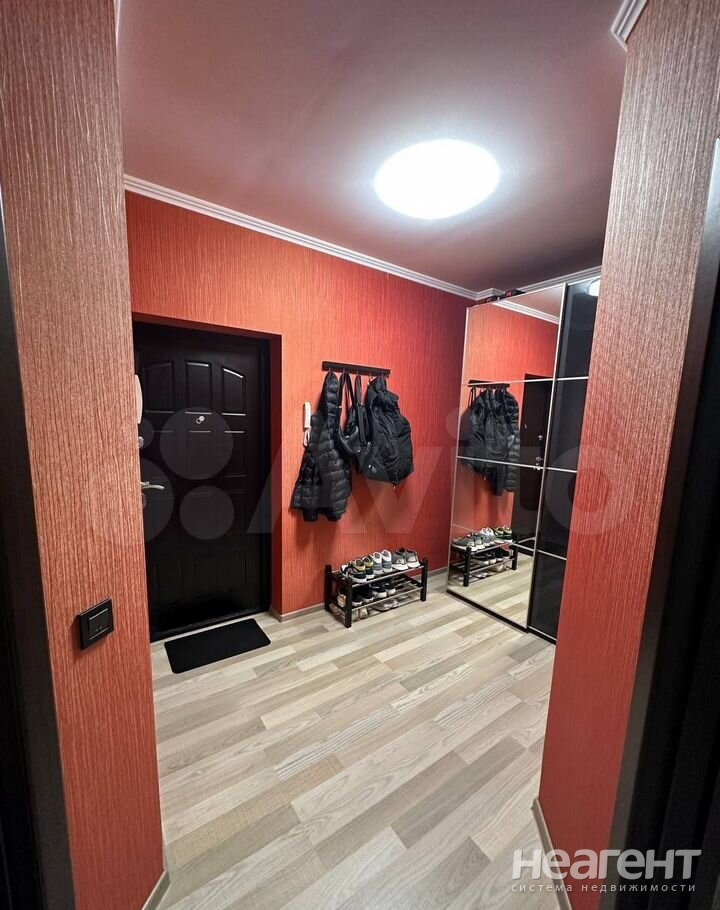 Продается 1-комнатная квартира, 45,2 м²