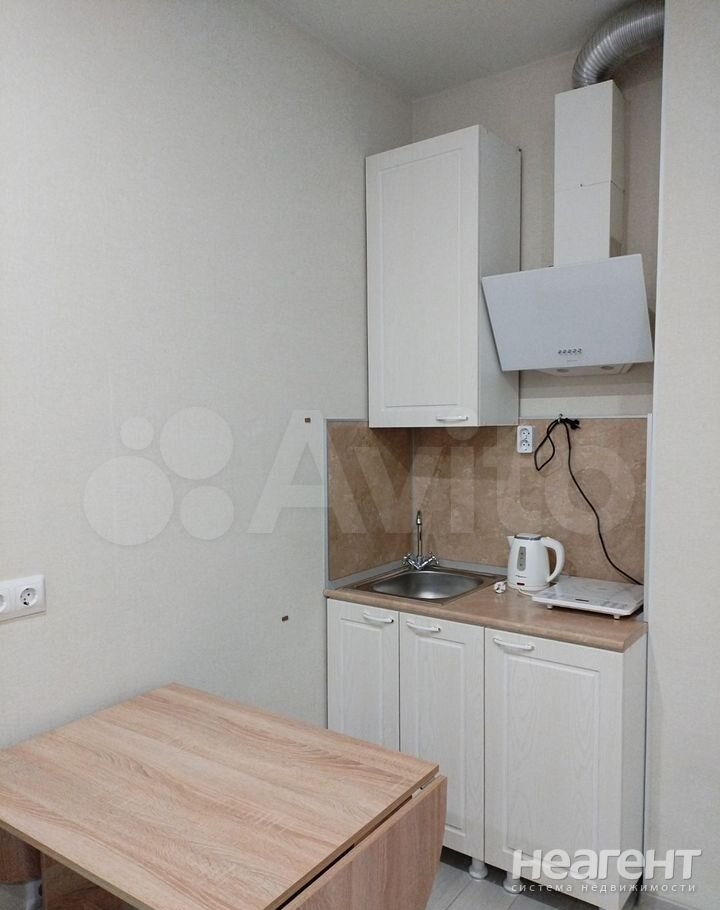 Продается 1-комнатная квартира, 17,7 м²