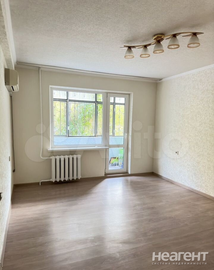 Продается 1-комнатная квартира, 33,2 м²