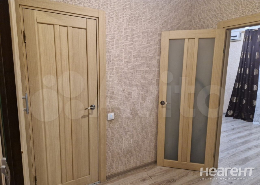 Продается 1-комнатная квартира, 40 м²