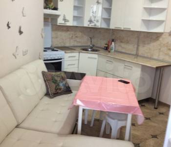 Сдается 1-комнатная квартира, 42 м²