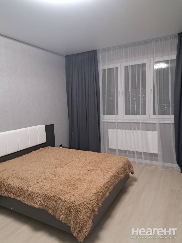 Сдается 1-комнатная квартира, 45 м²