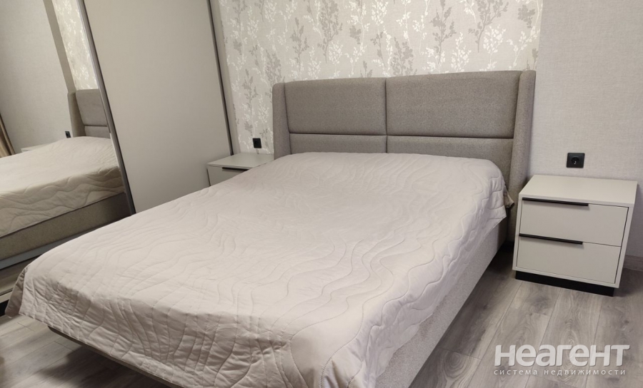 Сдается Многокомнатная квартира, 77 м²