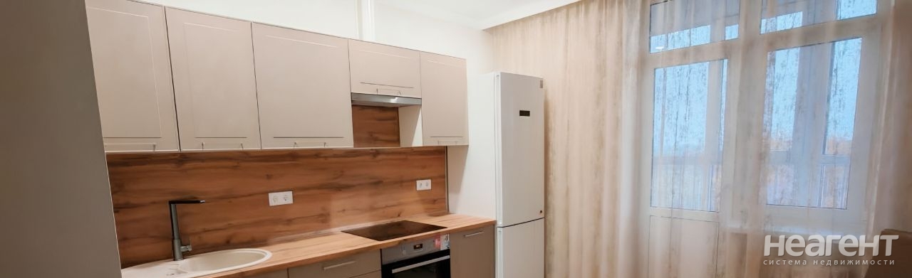 Сдается 1-комнатная квартира, 40 м²