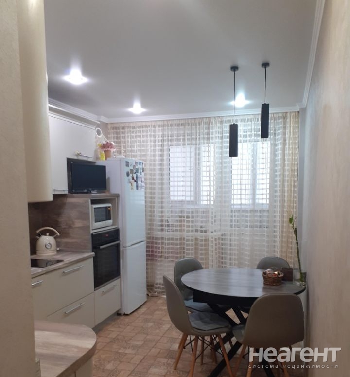 Продается 2-х комнатная квартира, 54 м²