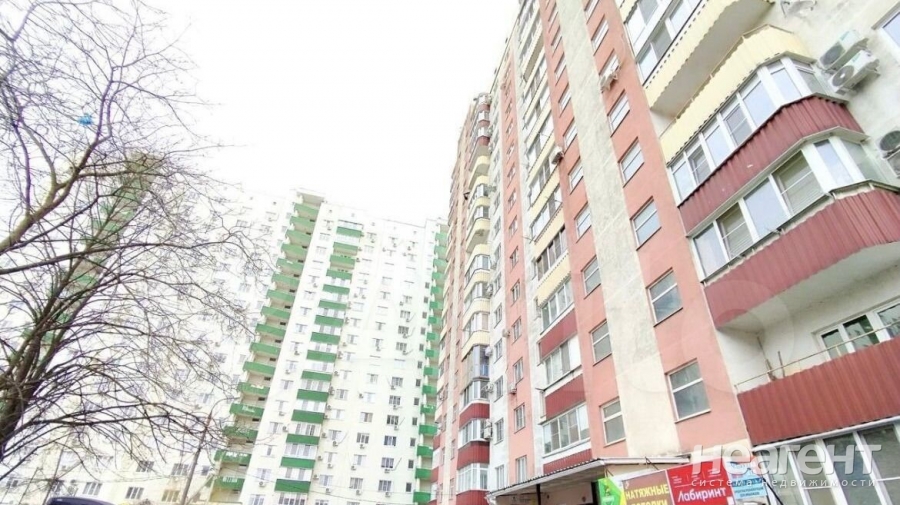 Продается Многокомнатная квартира, 104 м²