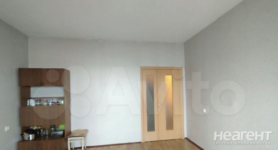 Продается Многокомнатная квартира, 104 м²