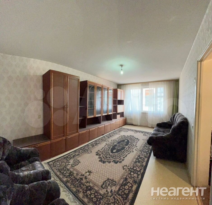 Продается 1-комнатная квартира, 37,8 м²