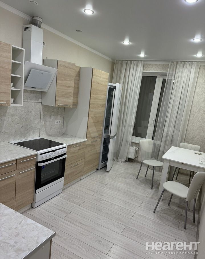 Продается 1-комнатная квартира, 40,4 м²