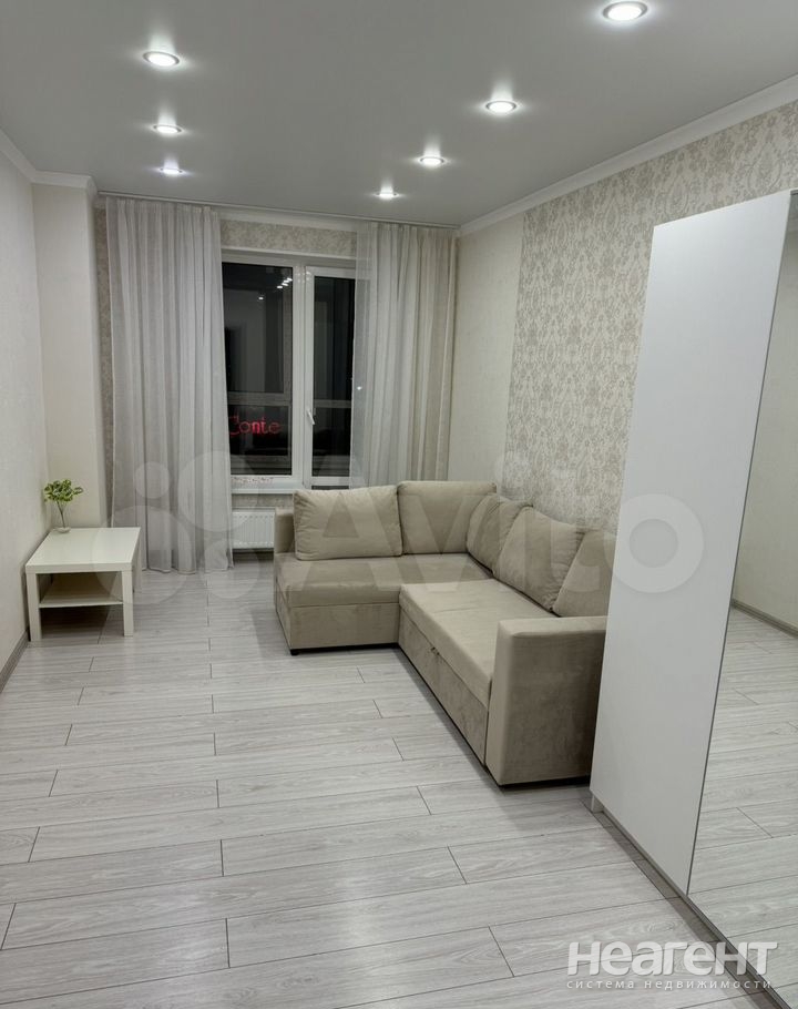 Продается 1-комнатная квартира, 40,4 м²