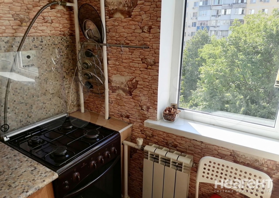 Продается 1-комнатная квартира, 34 м²