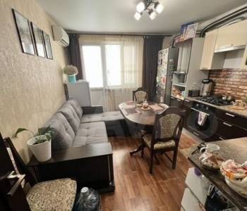 Продается 1-комнатная квартира, 50,2 м²