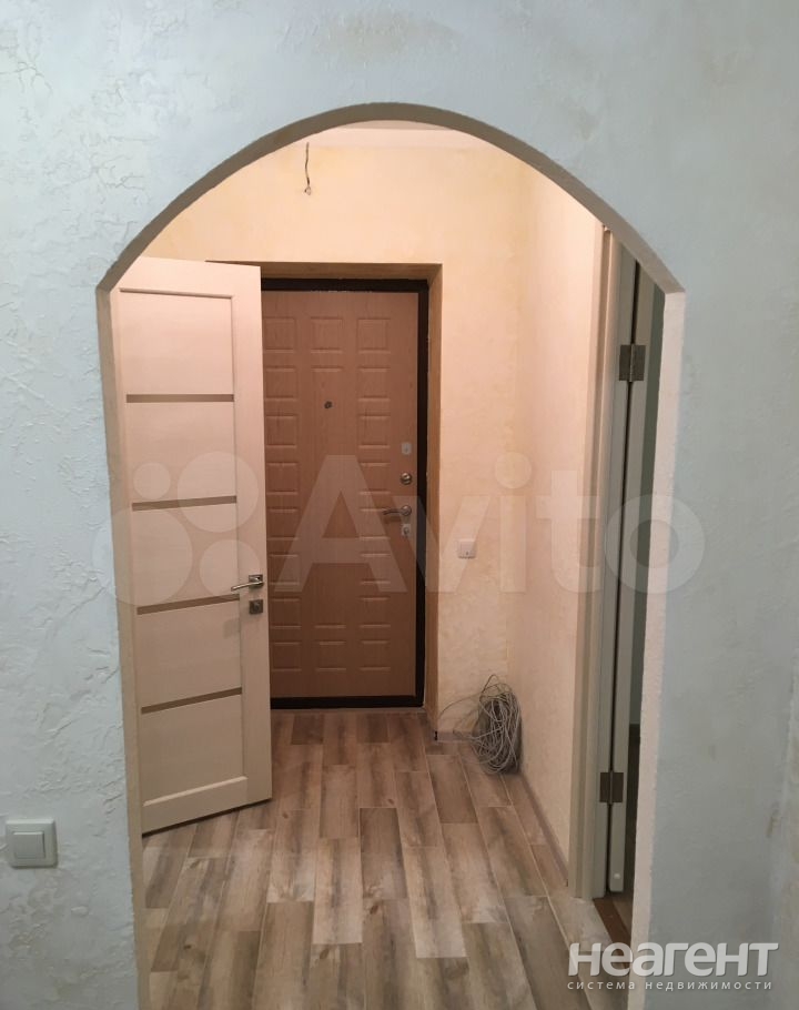 Сдается 1-комнатная квартира, 41 м²