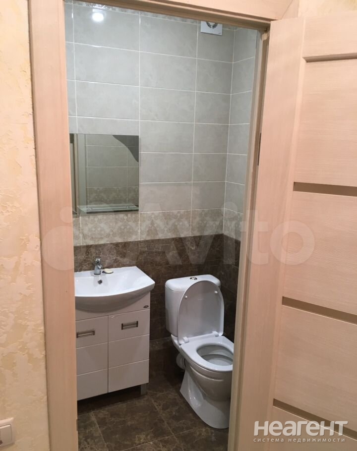 Сдается 1-комнатная квартира, 41 м²