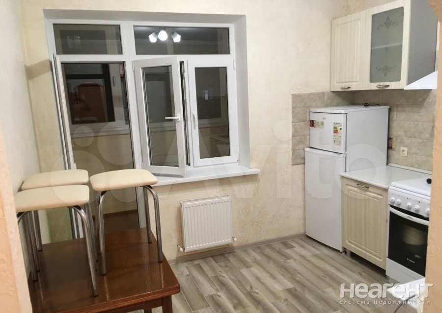 Сдается 1-комнатная квартира, 41 м²