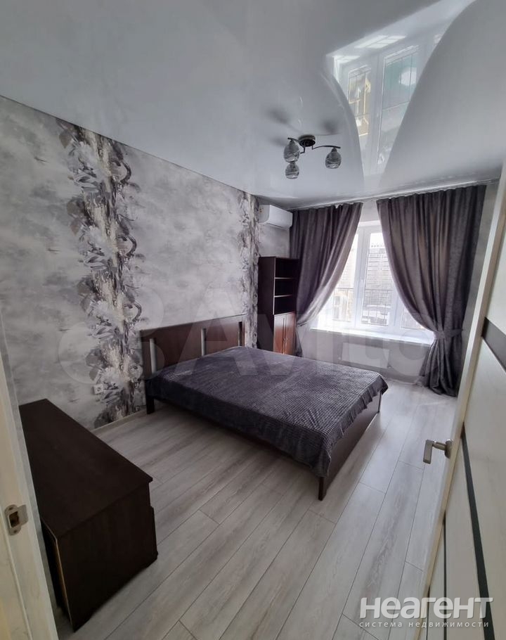 Сдается 1-комнатная квартира, 40 м²