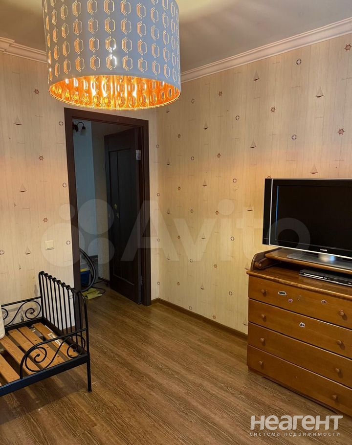 Сдается Многокомнатная квартира, 75 м²