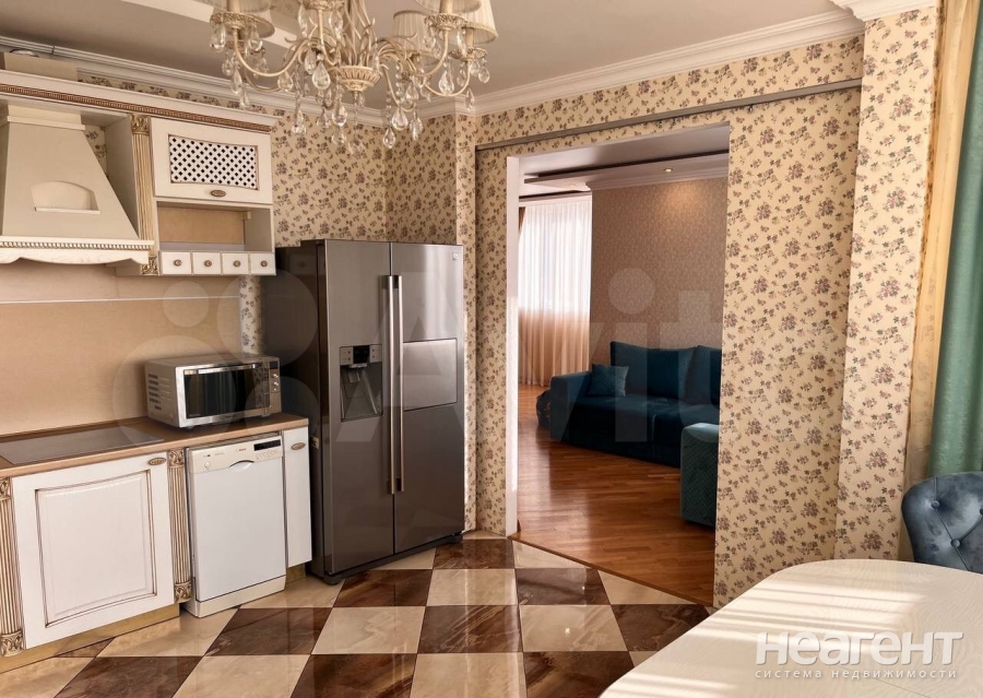 Продается 3-х комнатная квартира, 105 м²