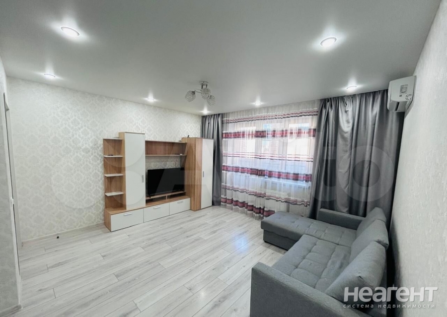 Продается 1-комнатная квартира, 43,9 м²