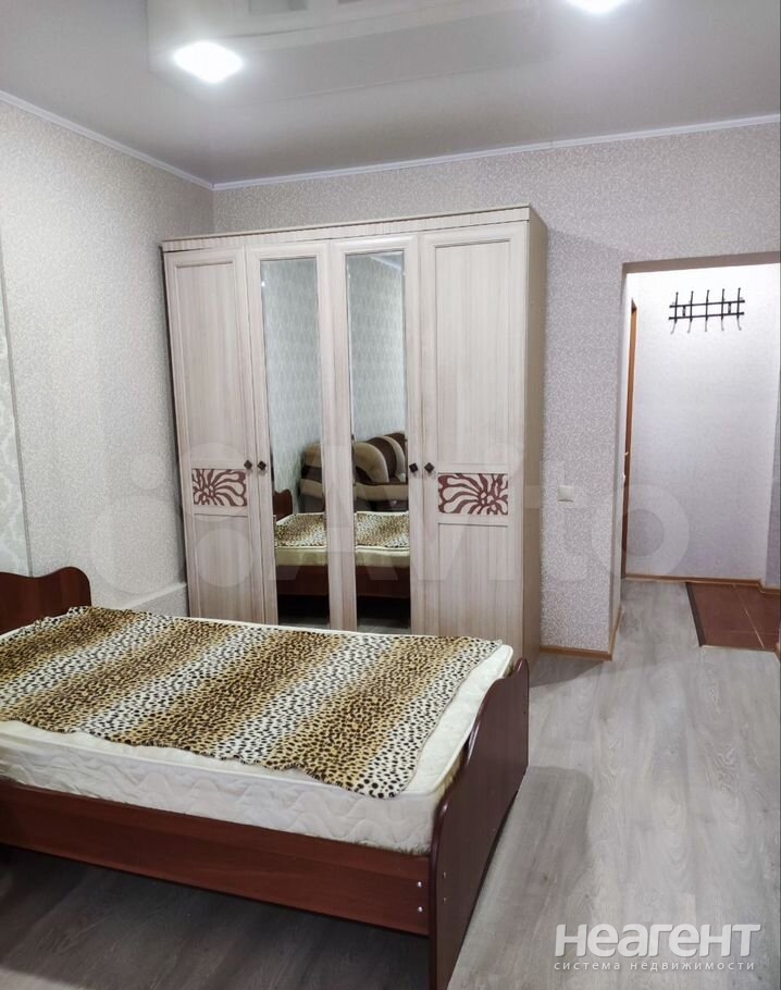 Продается 1-комнатная квартира, 32 м²