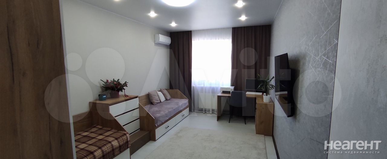 Продается 2-х комнатная квартира, 65,8 м²