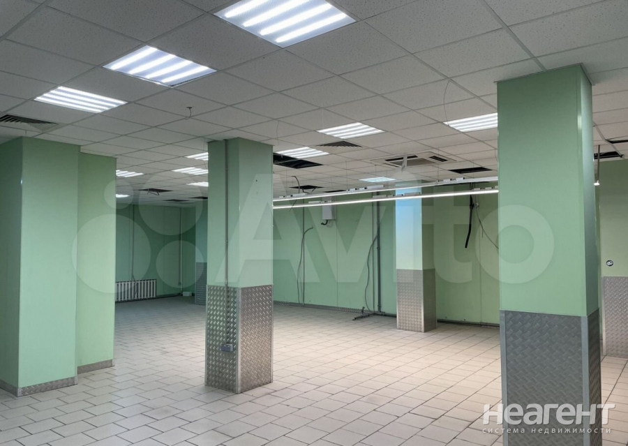 Сдается Нежилое помещение, 648 м²