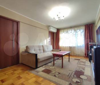 Продается Многокомнатная квартира, 60 м²